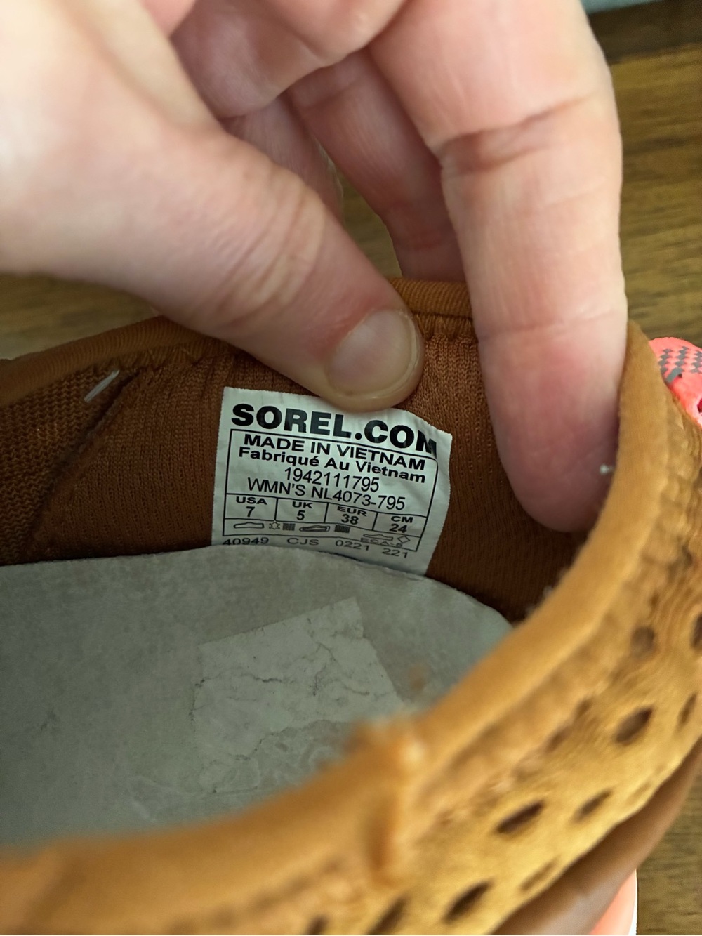 Sorel Kinetic Impact Slip on Coyote Brown Sneakers with Pink Accents - Picture 7 of 8